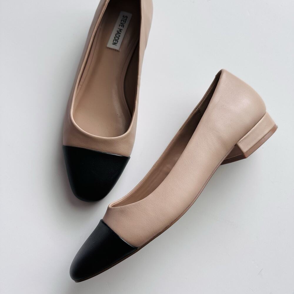 Steve Madden Beige and Black Flats